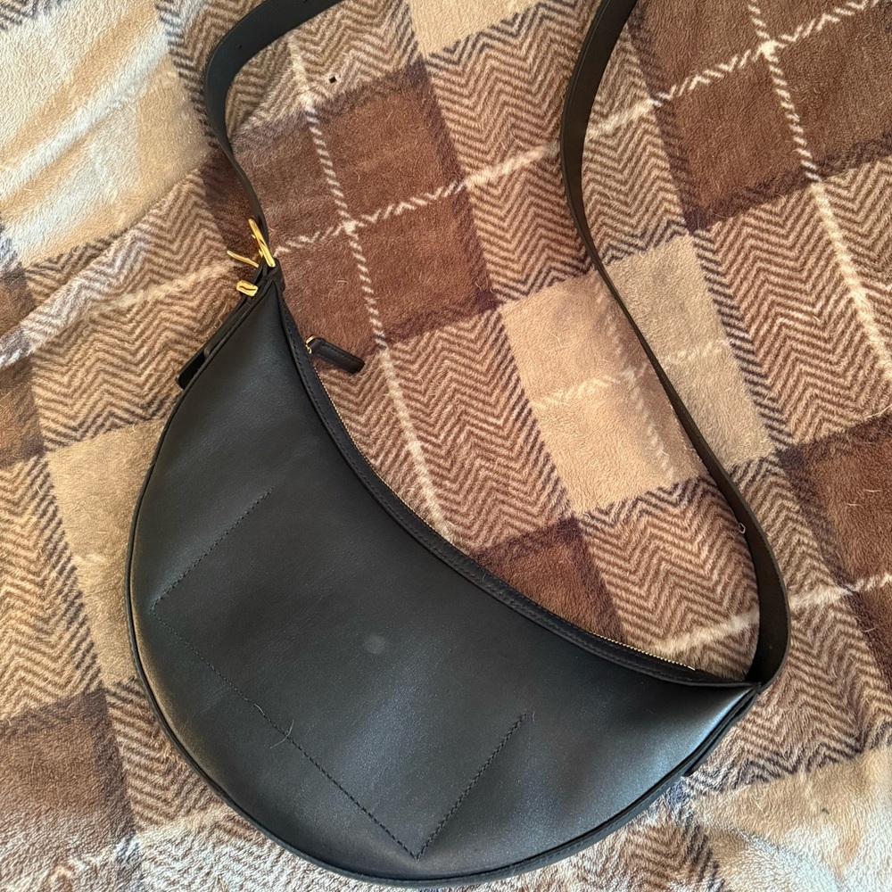 Madewell essential sling leather crossbody bag